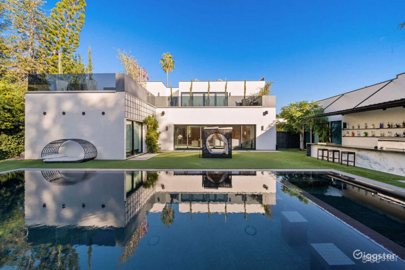  MODERNIST HOME &amp; PRODUCTION MASTERPIECE/POOL Photo 2