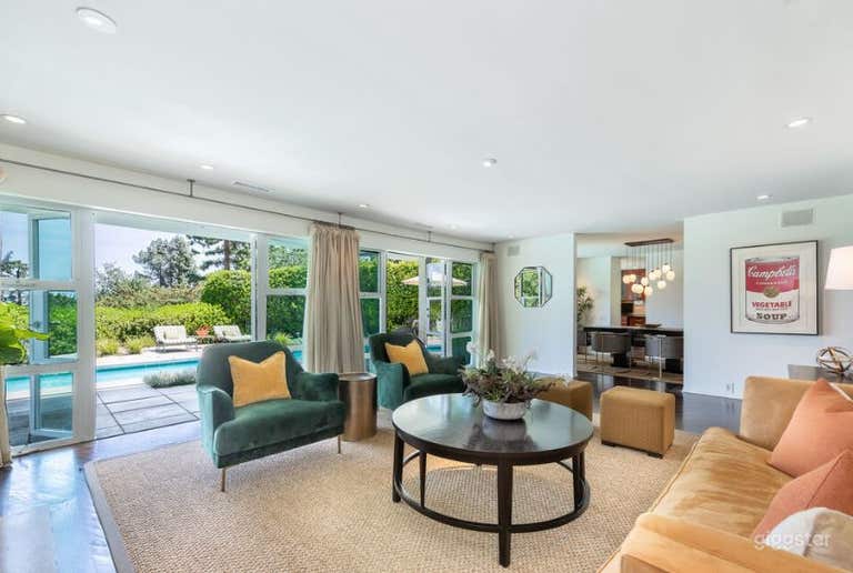  Truly Artistic House Rental (House Interior) 