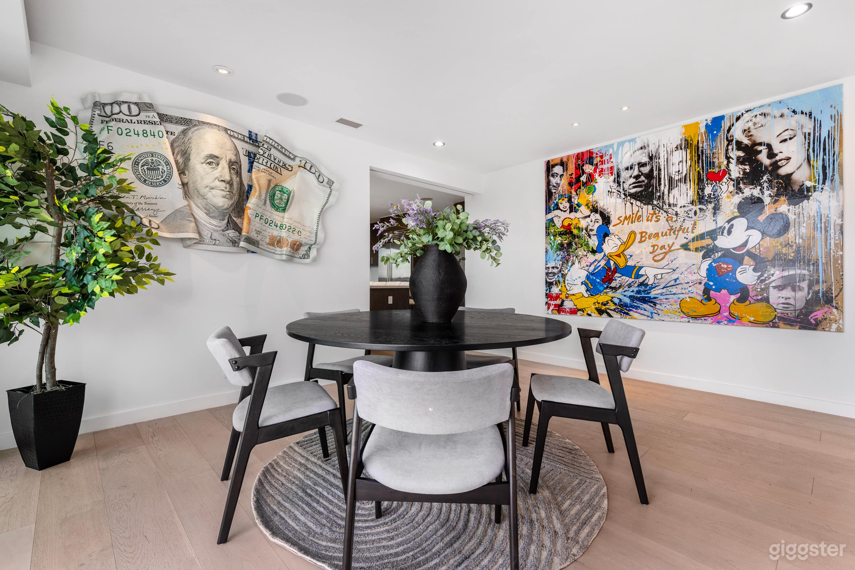 MARAVILLA ESTATE PALM SPRINGS MEETS HOLLYWOOD Photo 3