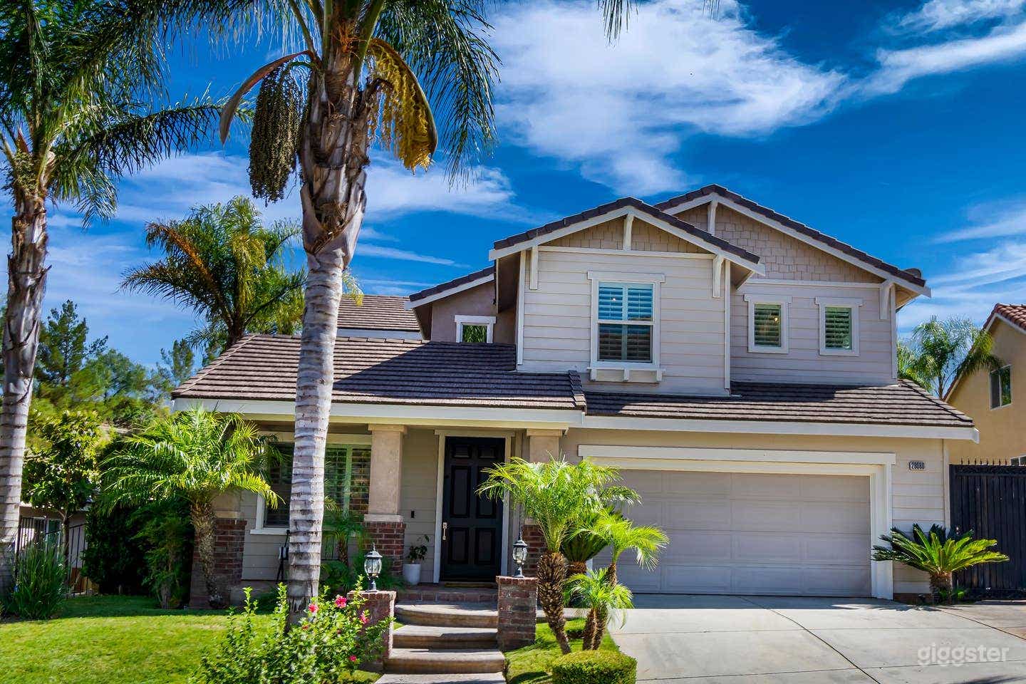 Bright airy open stylish home w/ tropical pool Photo 1