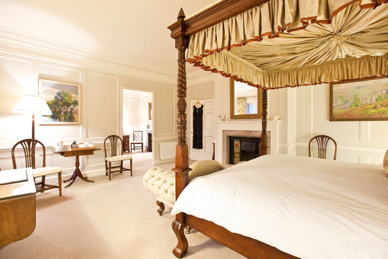  Stunning and Intimate Castle and Estate 