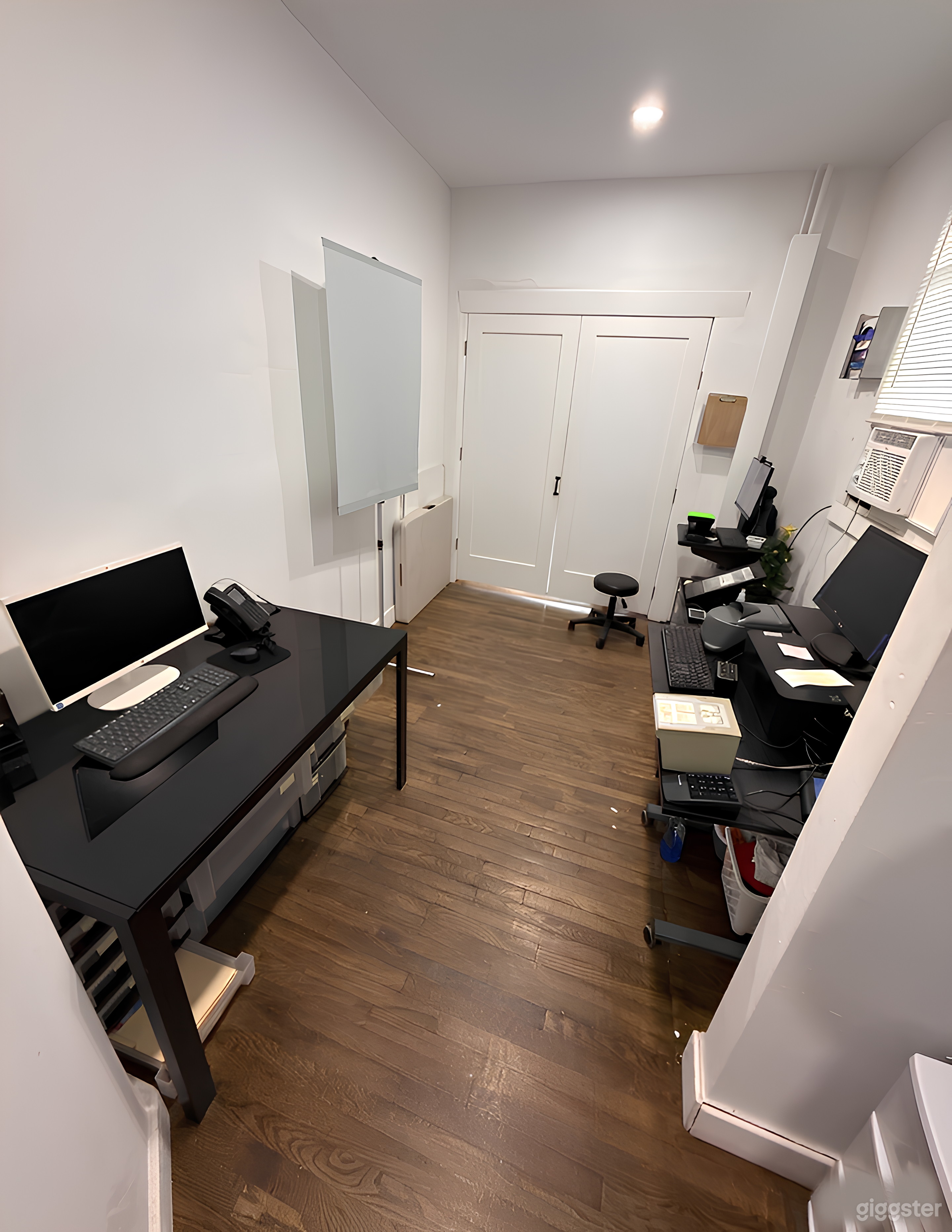 Corporate Professional Medical and Office Space Available Photo 4