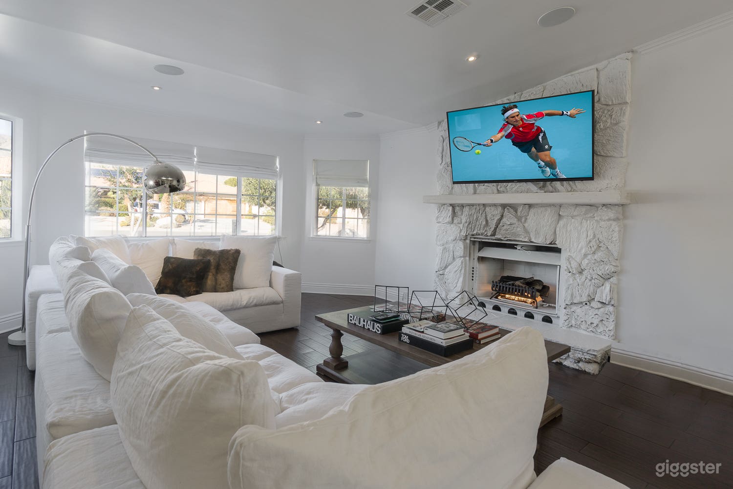 Chic Coachella Valley Residence Photo 2