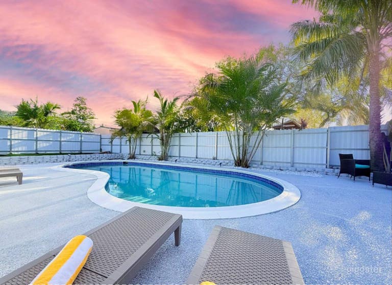  Private Heated Outdoor Pool Oasis in Fort Lauderdale 