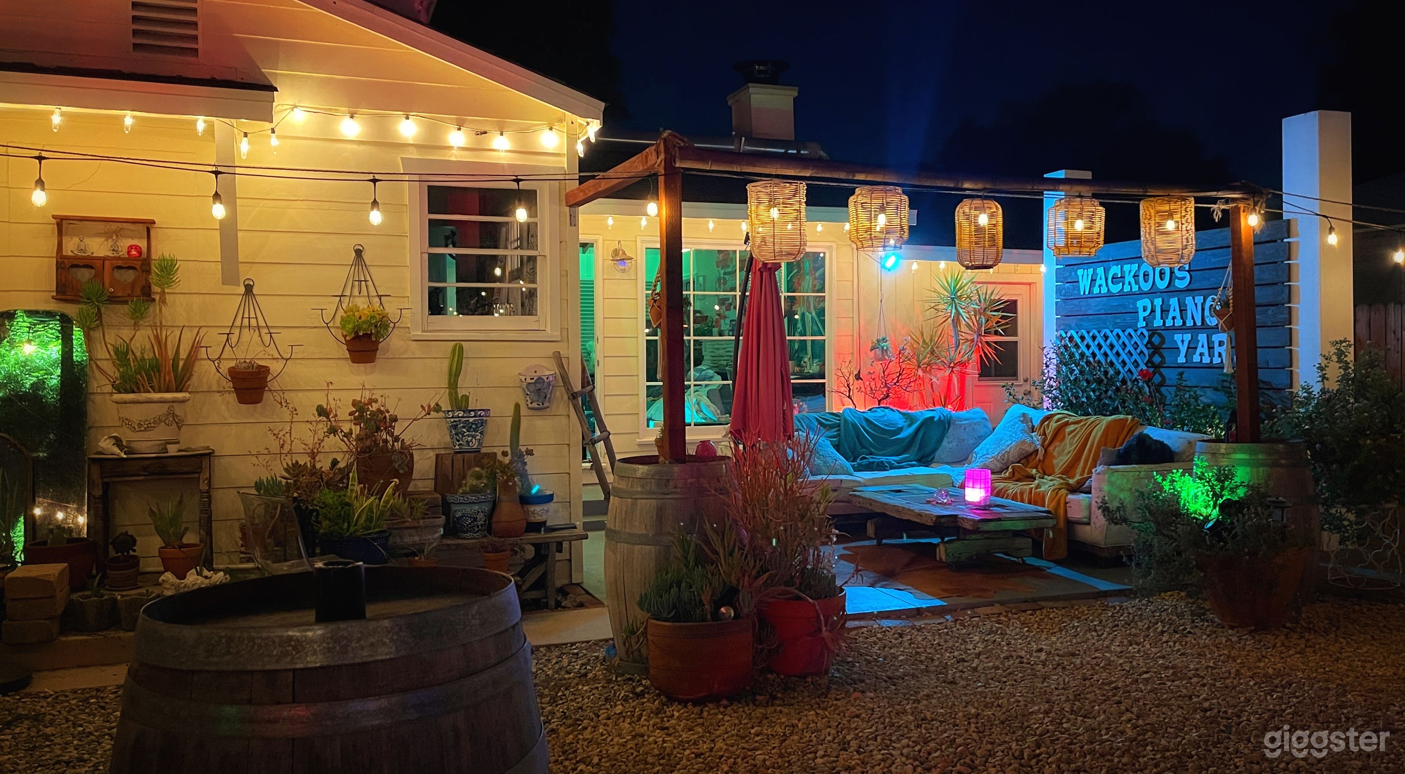 Wackoo's Piano Yard Photo 1