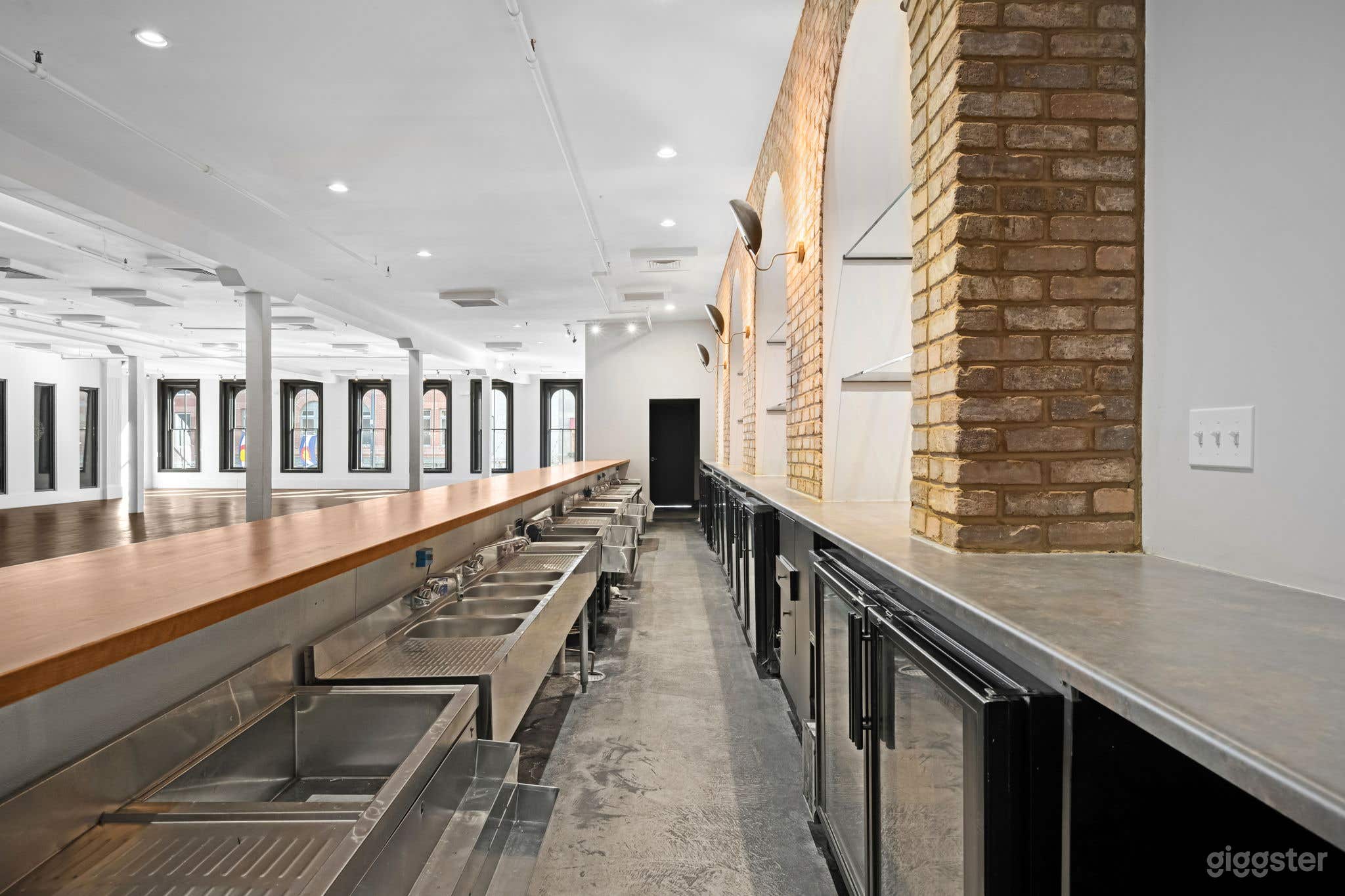 Apollo Hall @ Larimer Square Photo 4