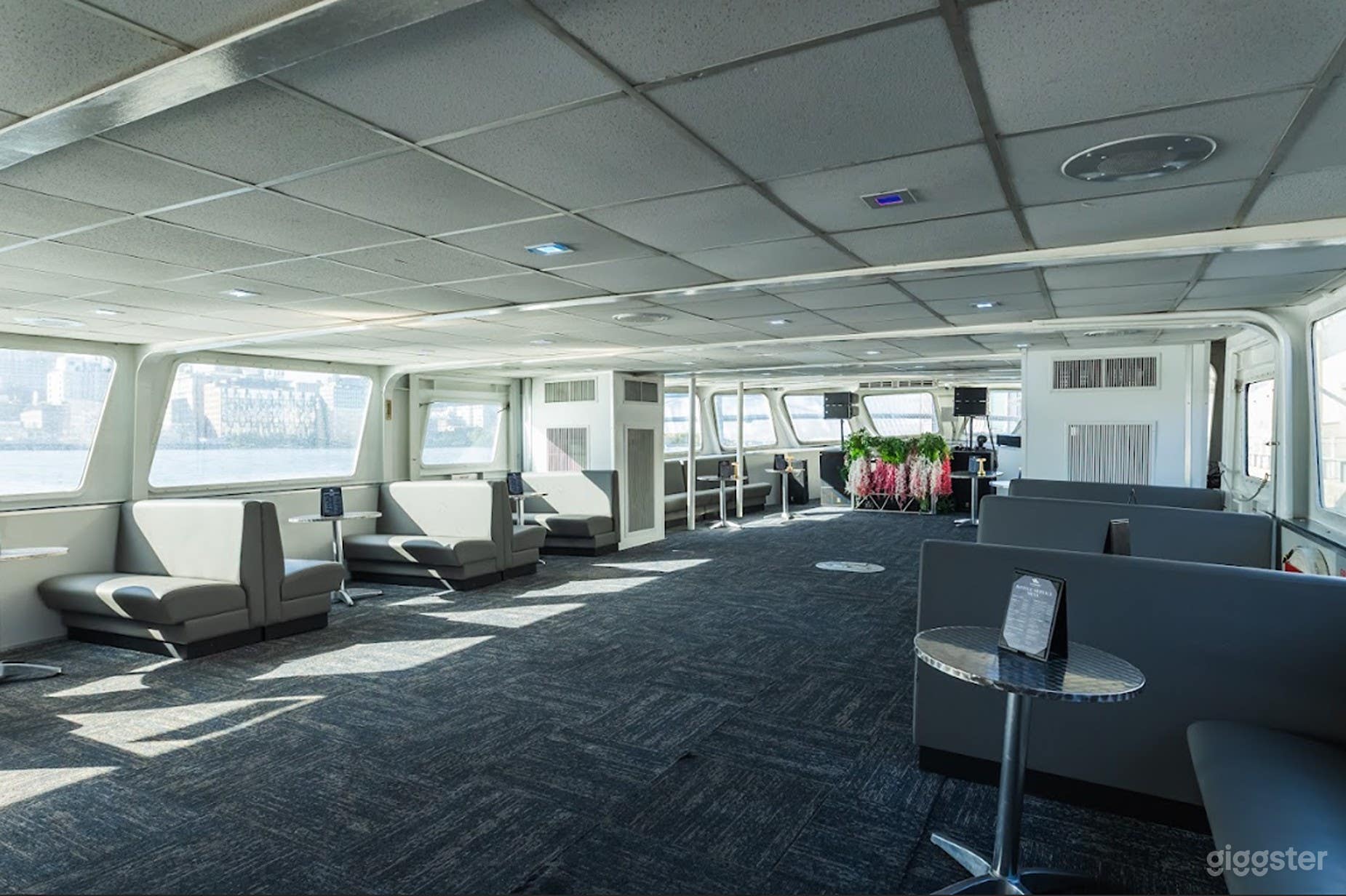 Indoor Climate-Controlled Deck Photo 3