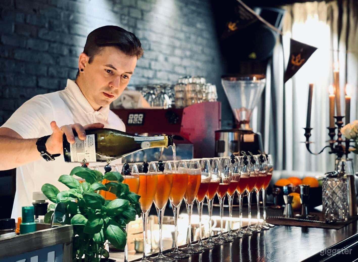 Modern and Cozy Bar and Kitchen Photo 4