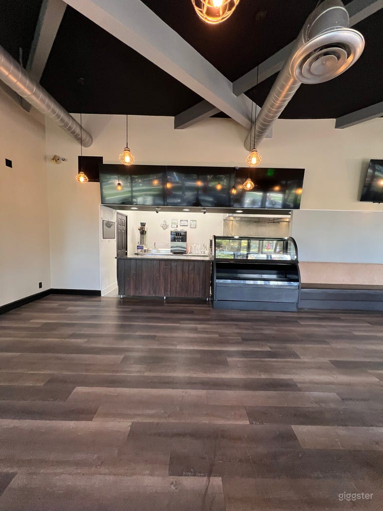  Woodland Hill's Modern Cafe 