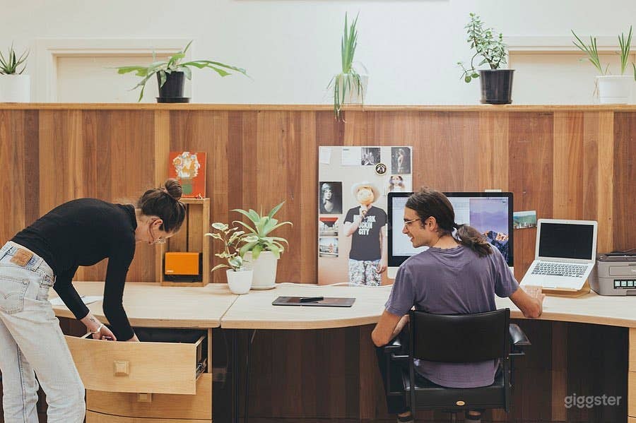 Fully Equipped WorkSpace in Coburg North Photo 4