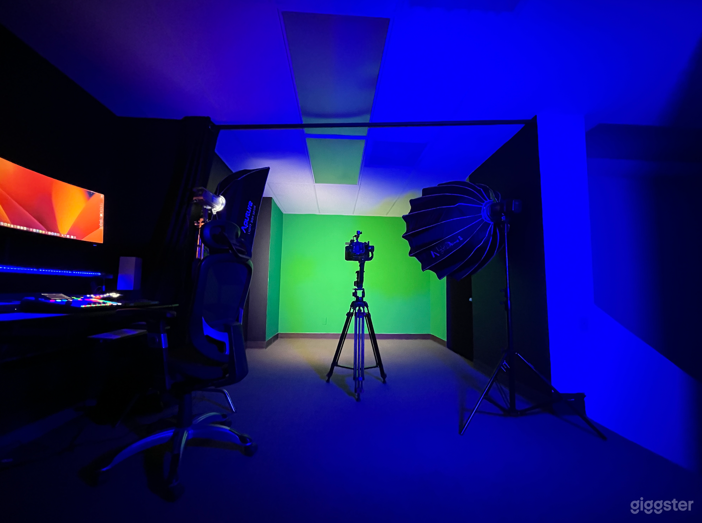 Full Photo Studio with Green Screen
