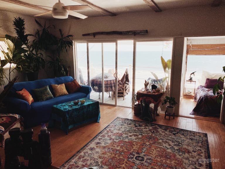  Bohemian Beach Front Bungalow 