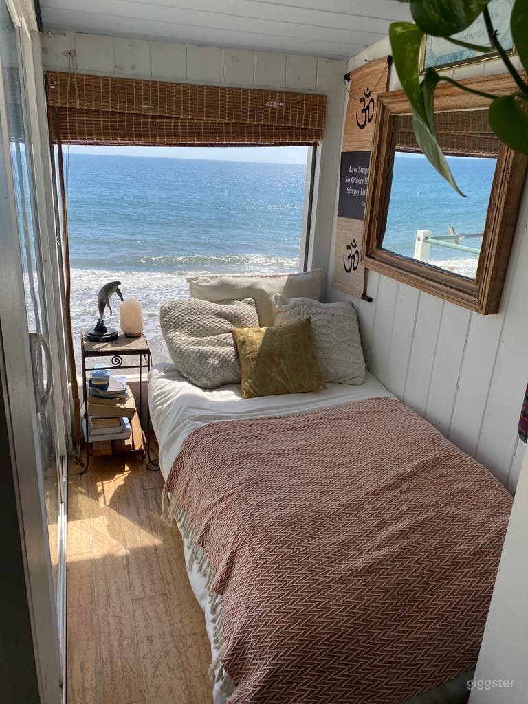  Bohemian Beach Front Bungalow 