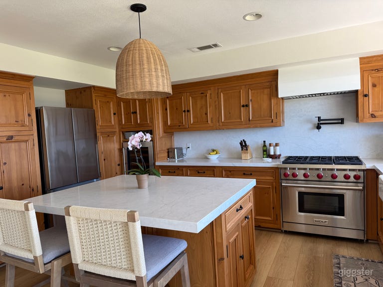  Ocean and Mountain View California Ranch Home 