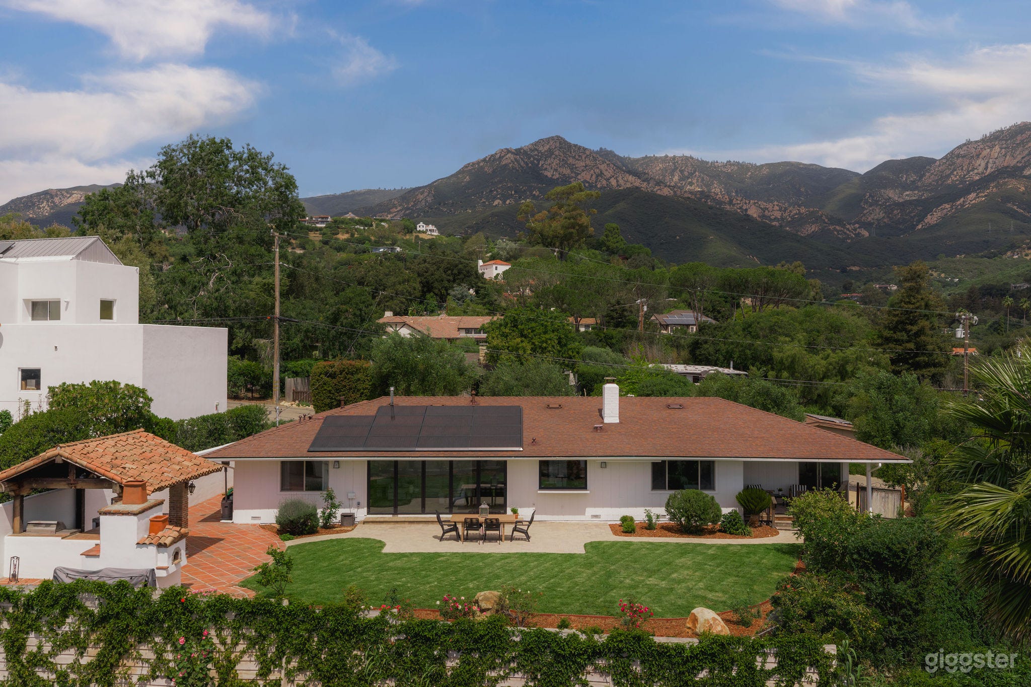 Ocean and Mountain View California Ranch Home Photo 3