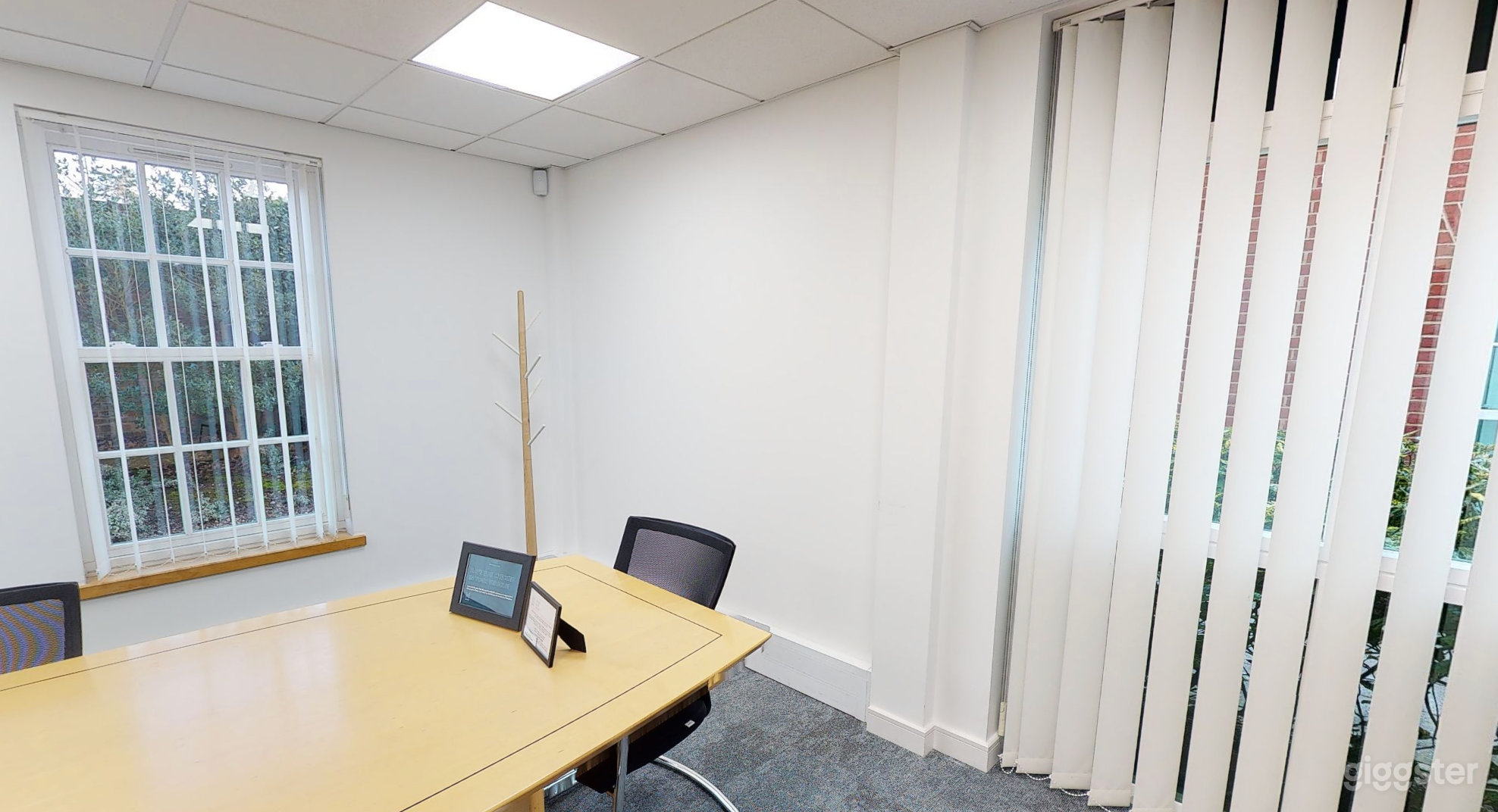 Morley Meeting Room for 10 Persons Photo 3
