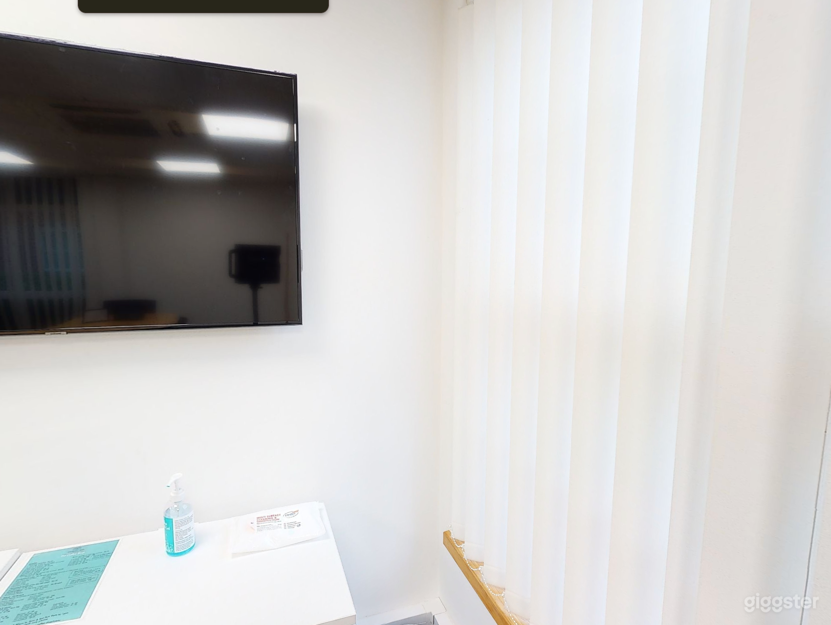 Morley Meeting Room for 10 Persons Photo 4