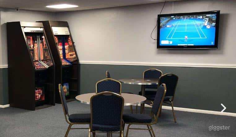 Twister Room for Traditional Pub Games Photo 3