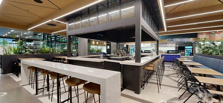  18,000 Sq Ft Full Hall Buyout with Bars & Food Areas 