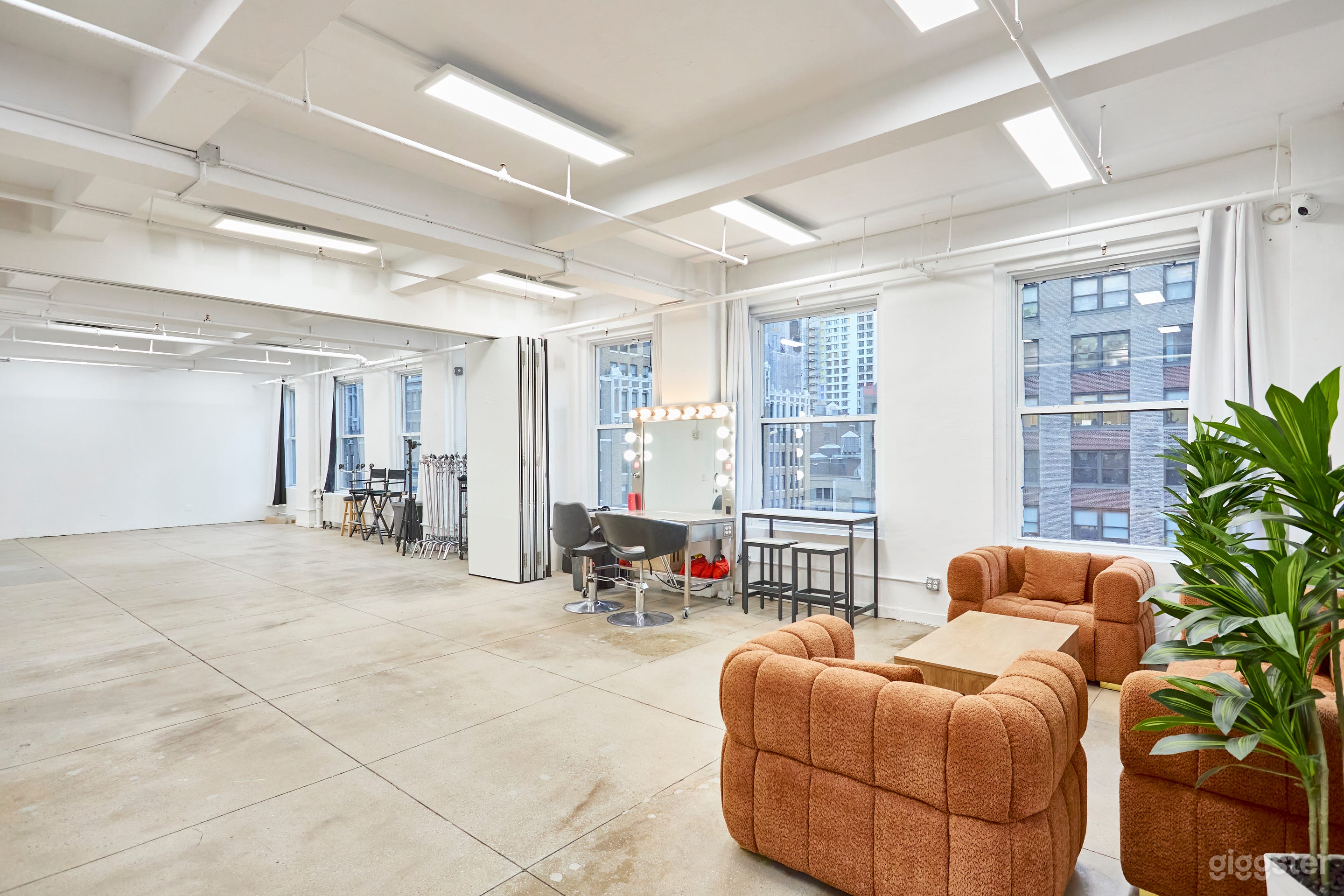 16AB Natural Light Creative Studio in Manhattan Photo 2