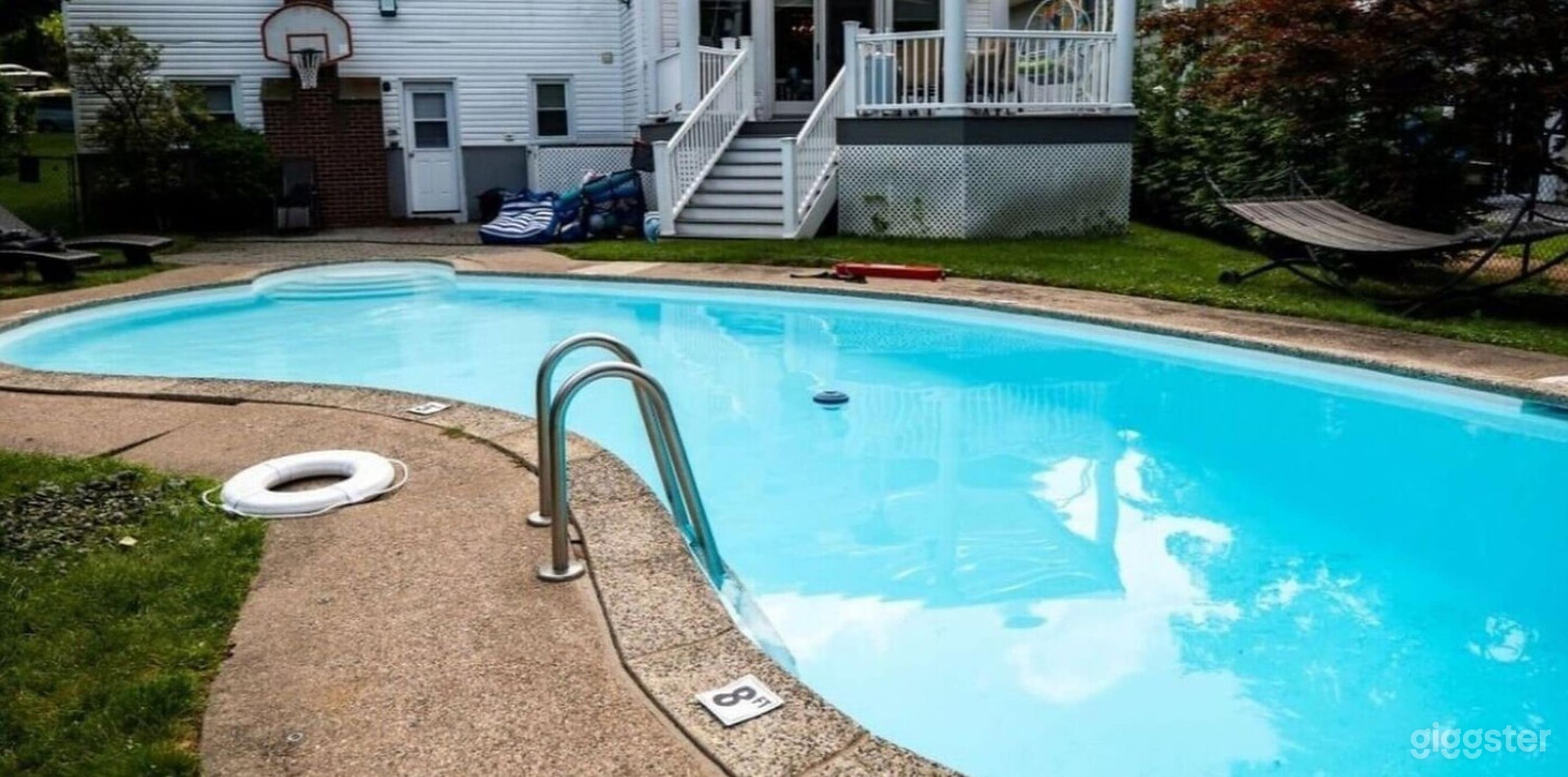 Inviting Heated Pool Retreat Photo 4