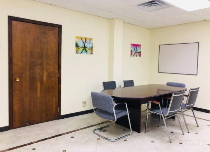 Center Hall - Near O’Hare Photo 3