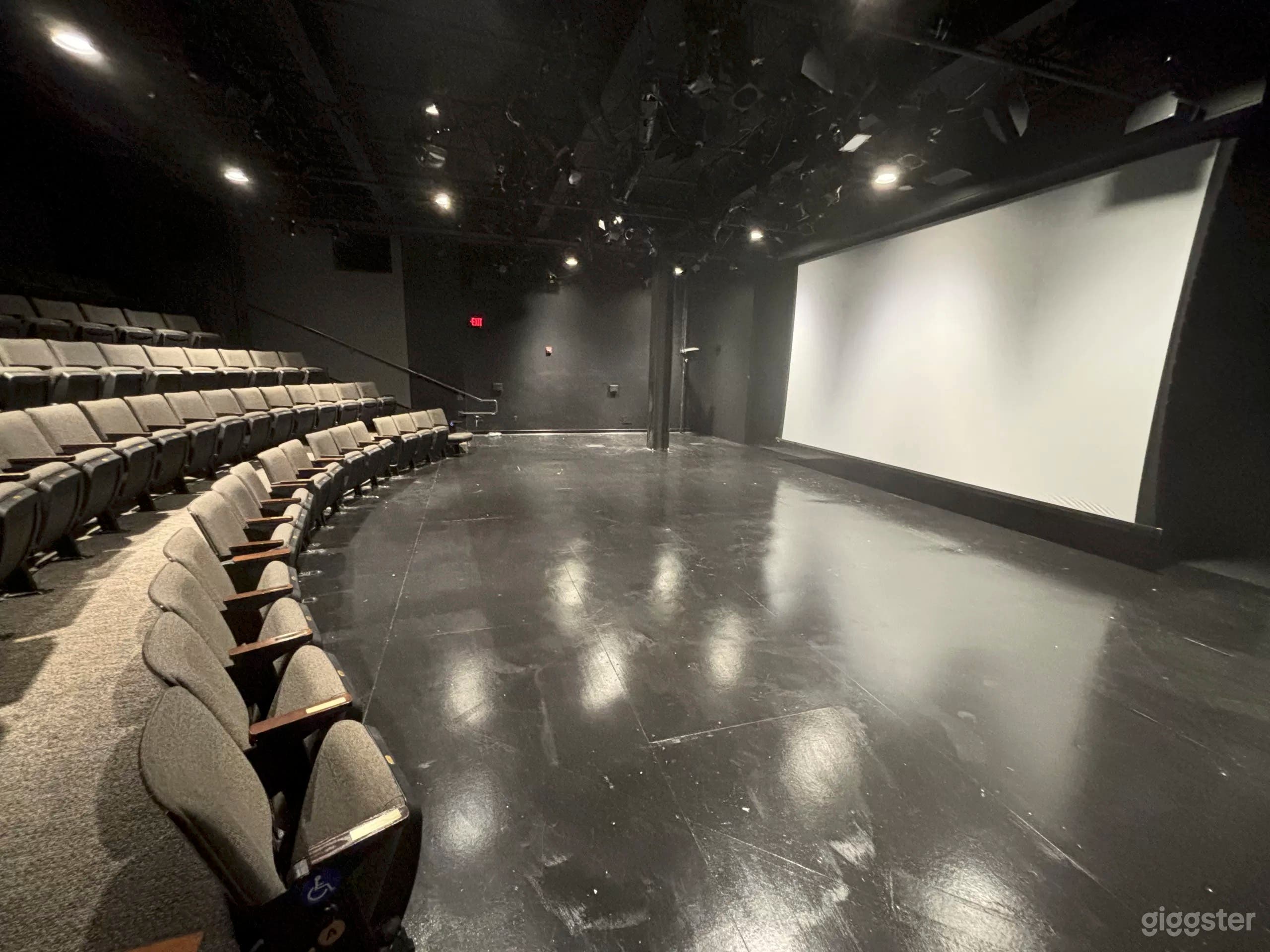 80-Seat Theatre Downtown Glendale - 1100 Sq. Ft Photo 1