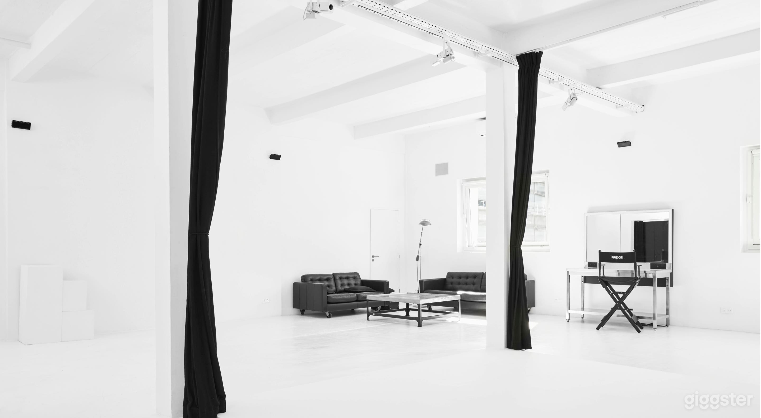 Studio moderne à Paris Photo 3