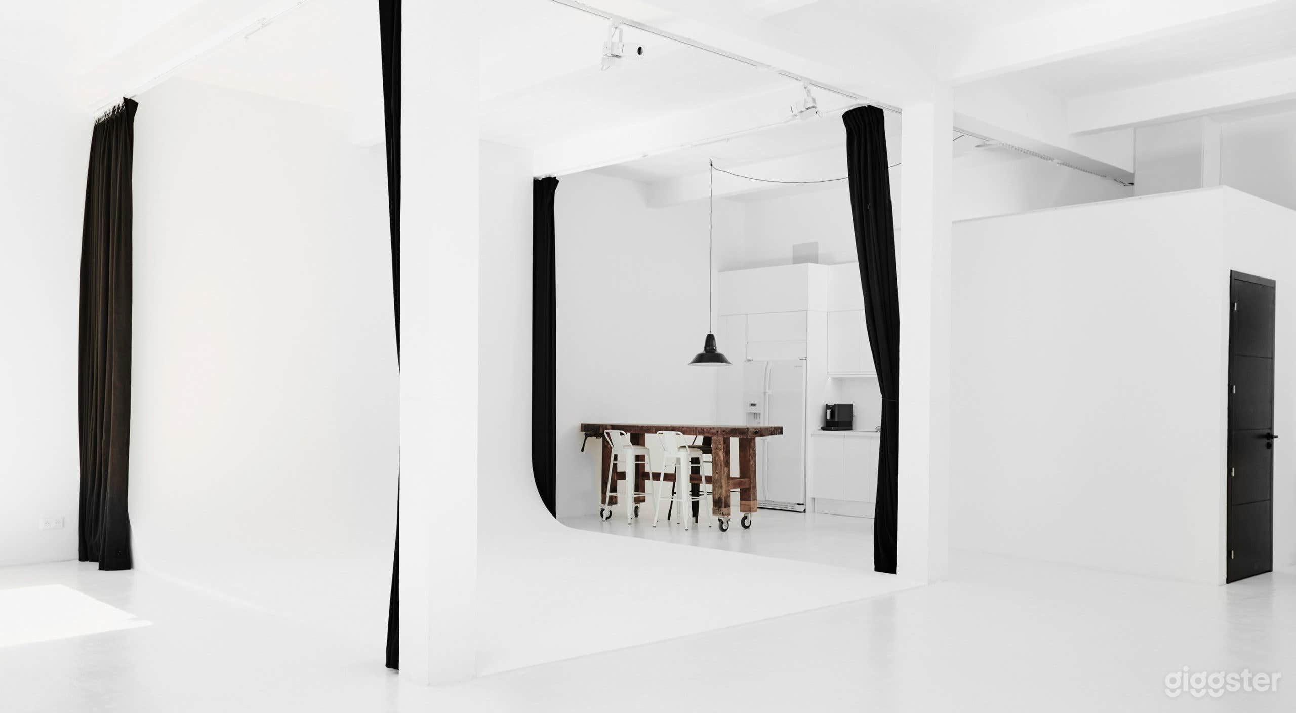 Studio moderne à Paris Photo 2