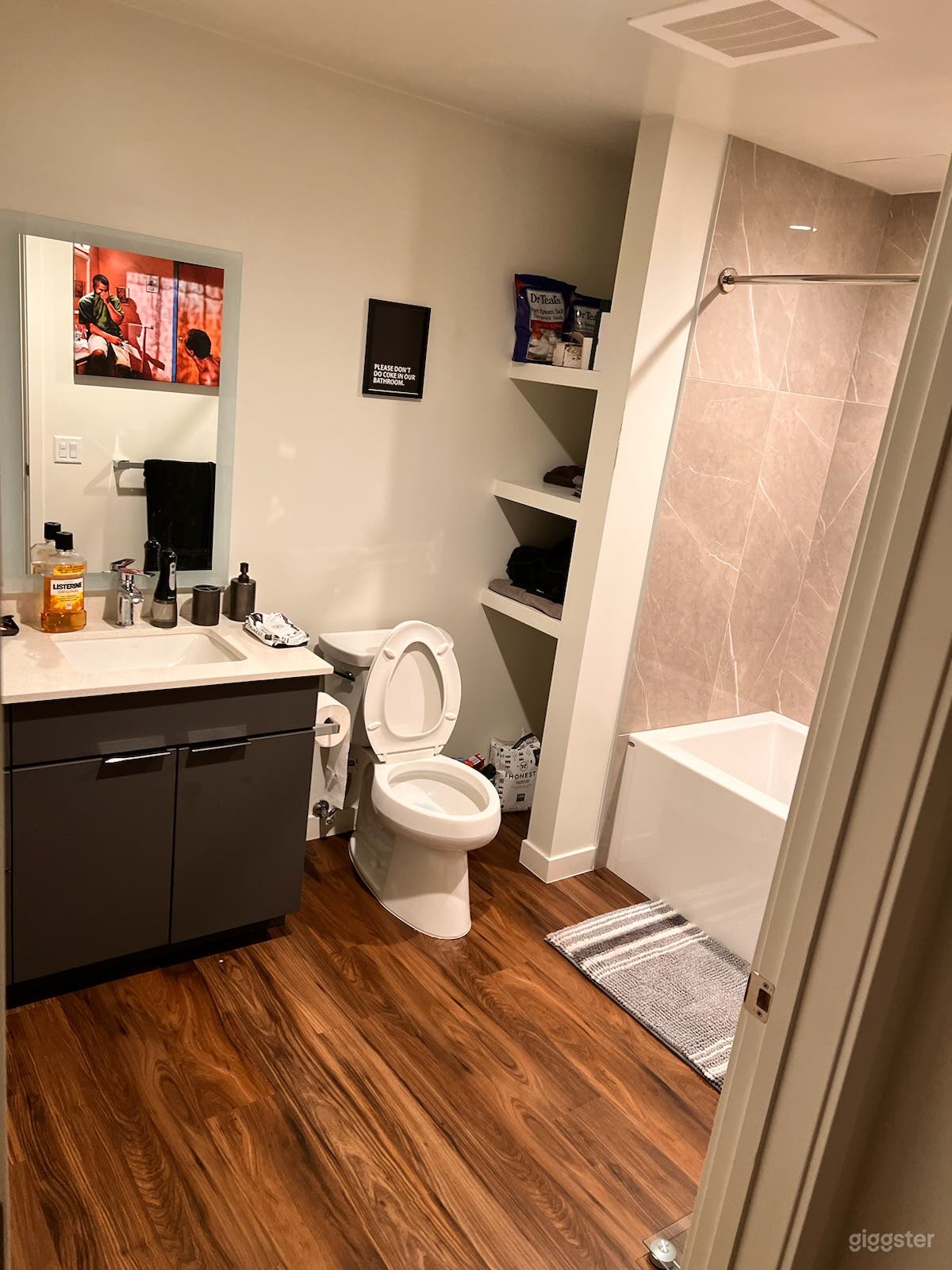 Cool Apartment for Film and Production Photo 4