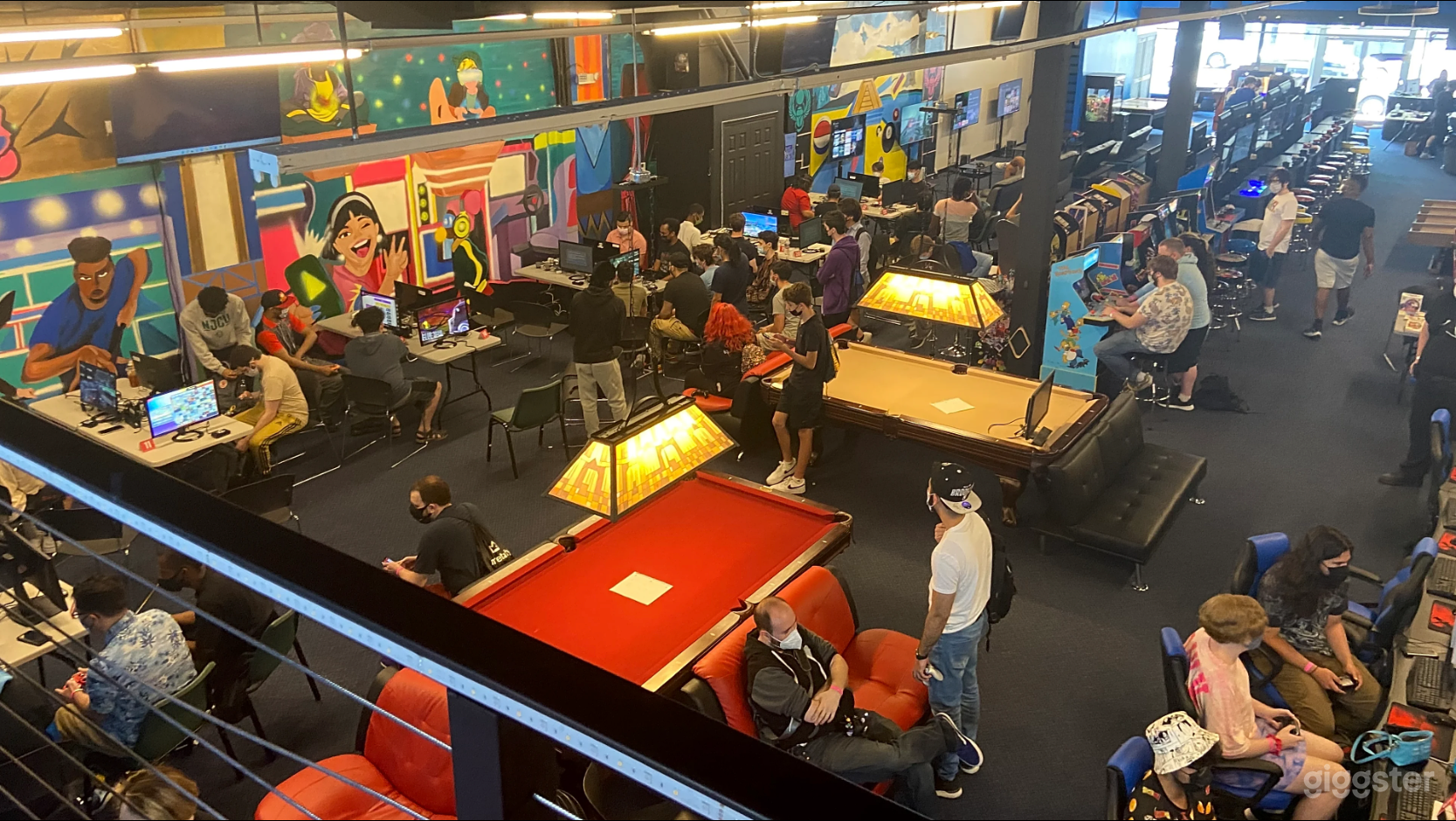 Exclusive loft in gaming lounge Photo 2