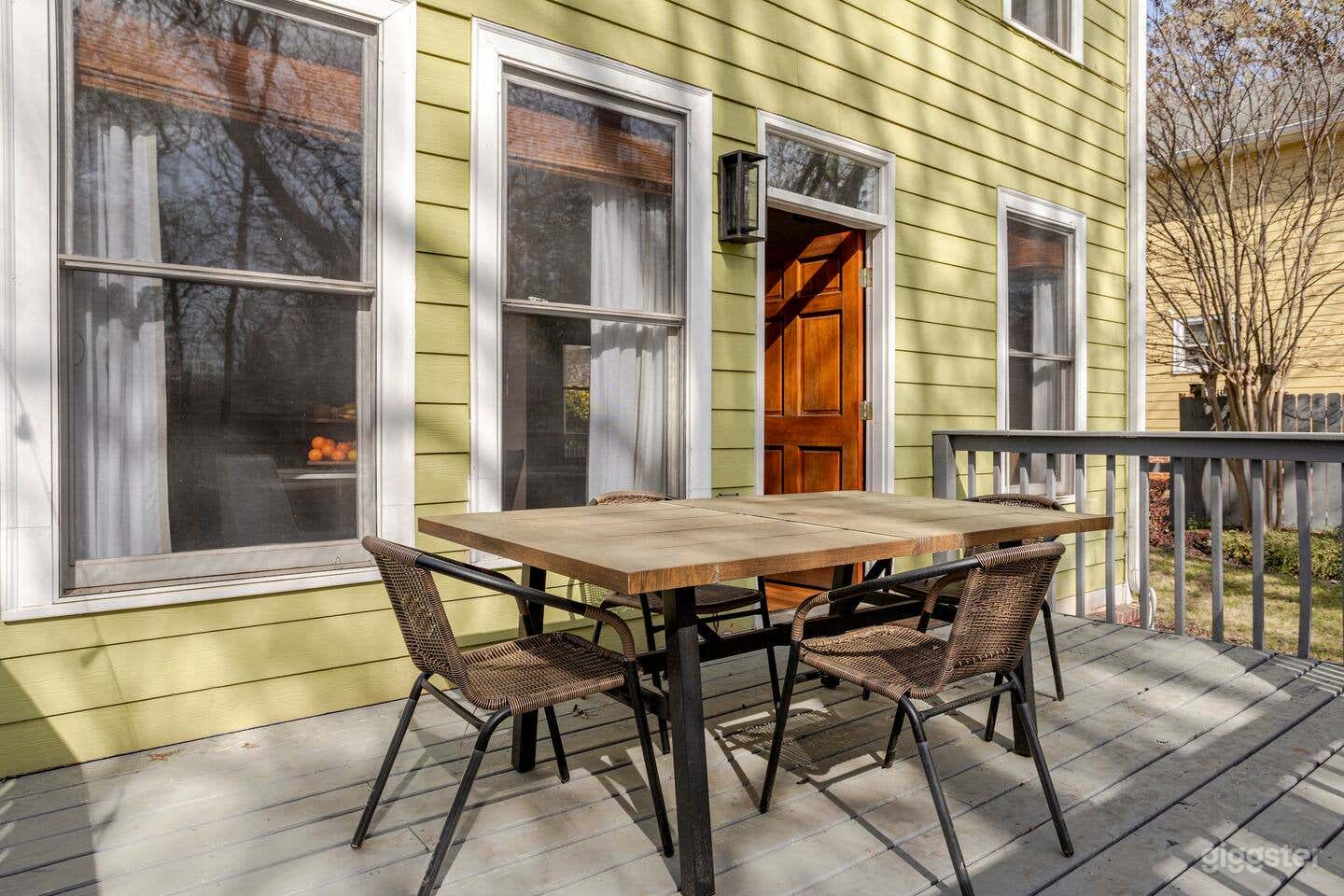 Bright, Spacious Intown Home – Ideal Film Location Photo 3