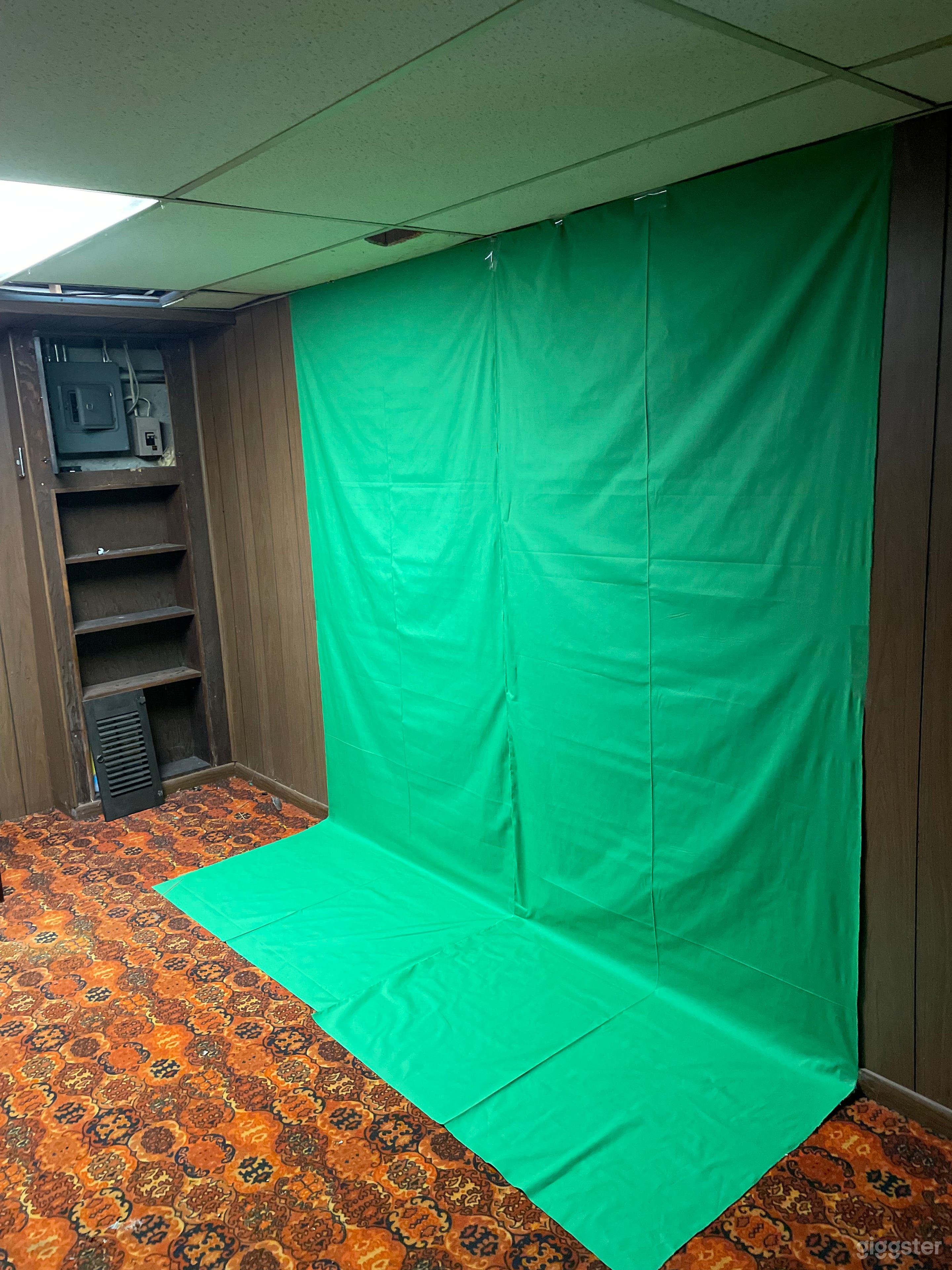Green Screen Space Photo 2
