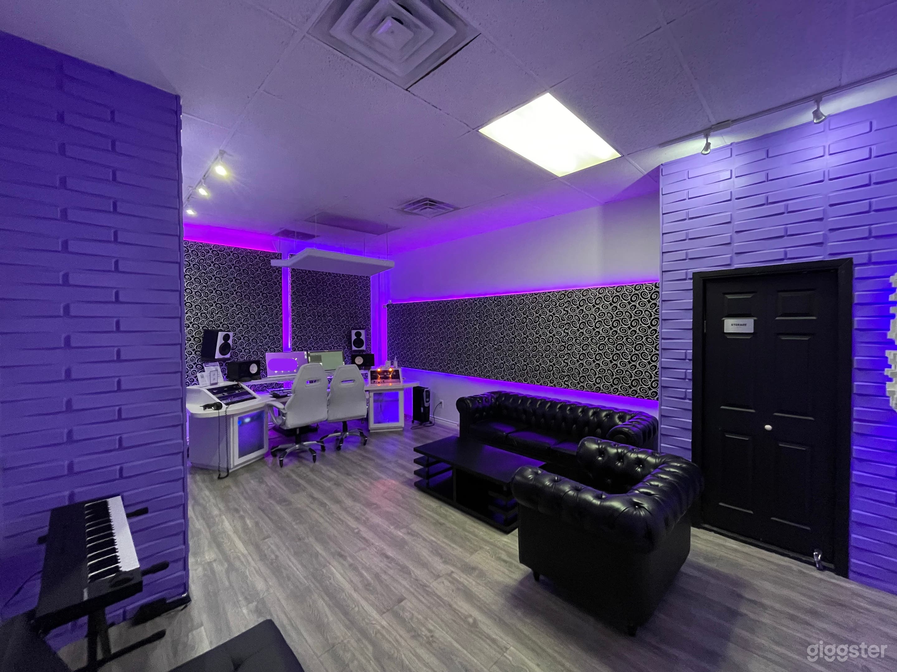 500 SQFT Top Rated Recording Studio Modern Style Photo 4