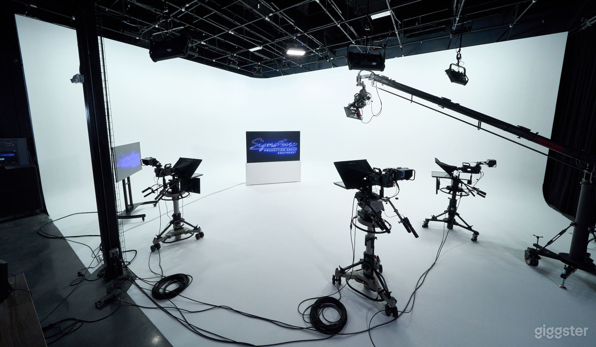 Hidden gem of a studio in North Atlanta Photo 1