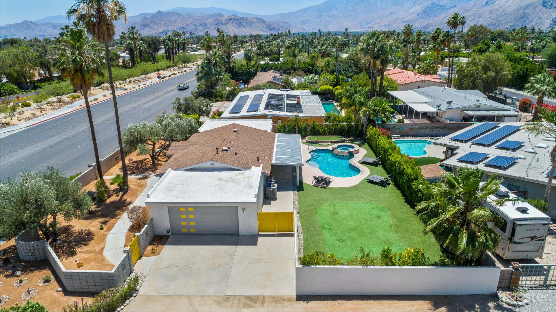 Desert Sunrise in famous Movie Star Colony Photo 1