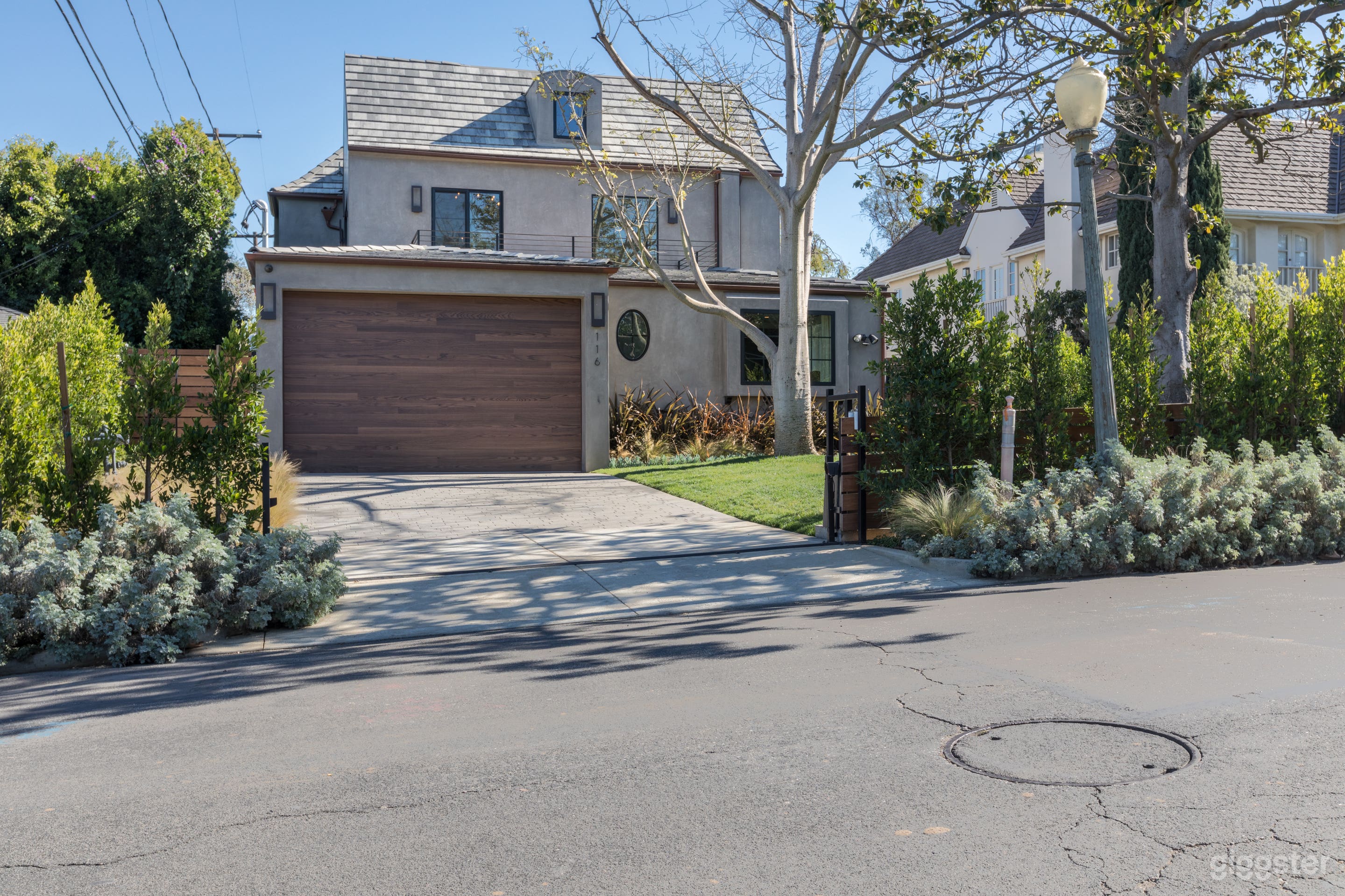 Modern No.2855 Photo 2