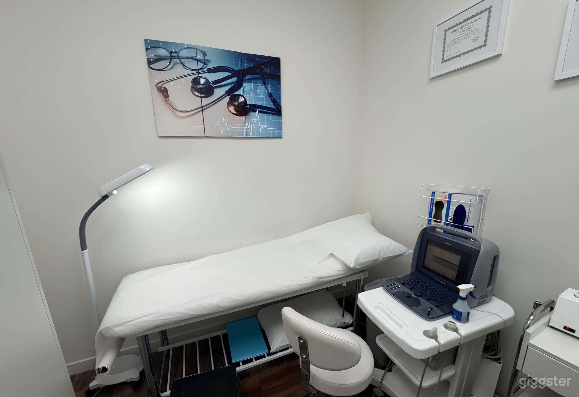 Examination Room and Doctor's Office Photo 1