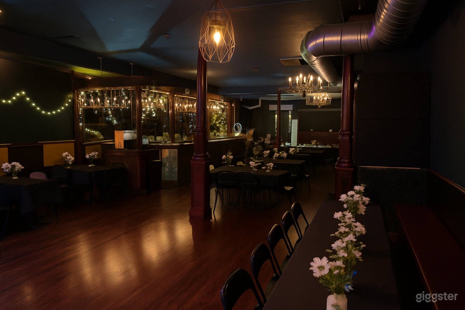 Moonlight Lounge Photo 4