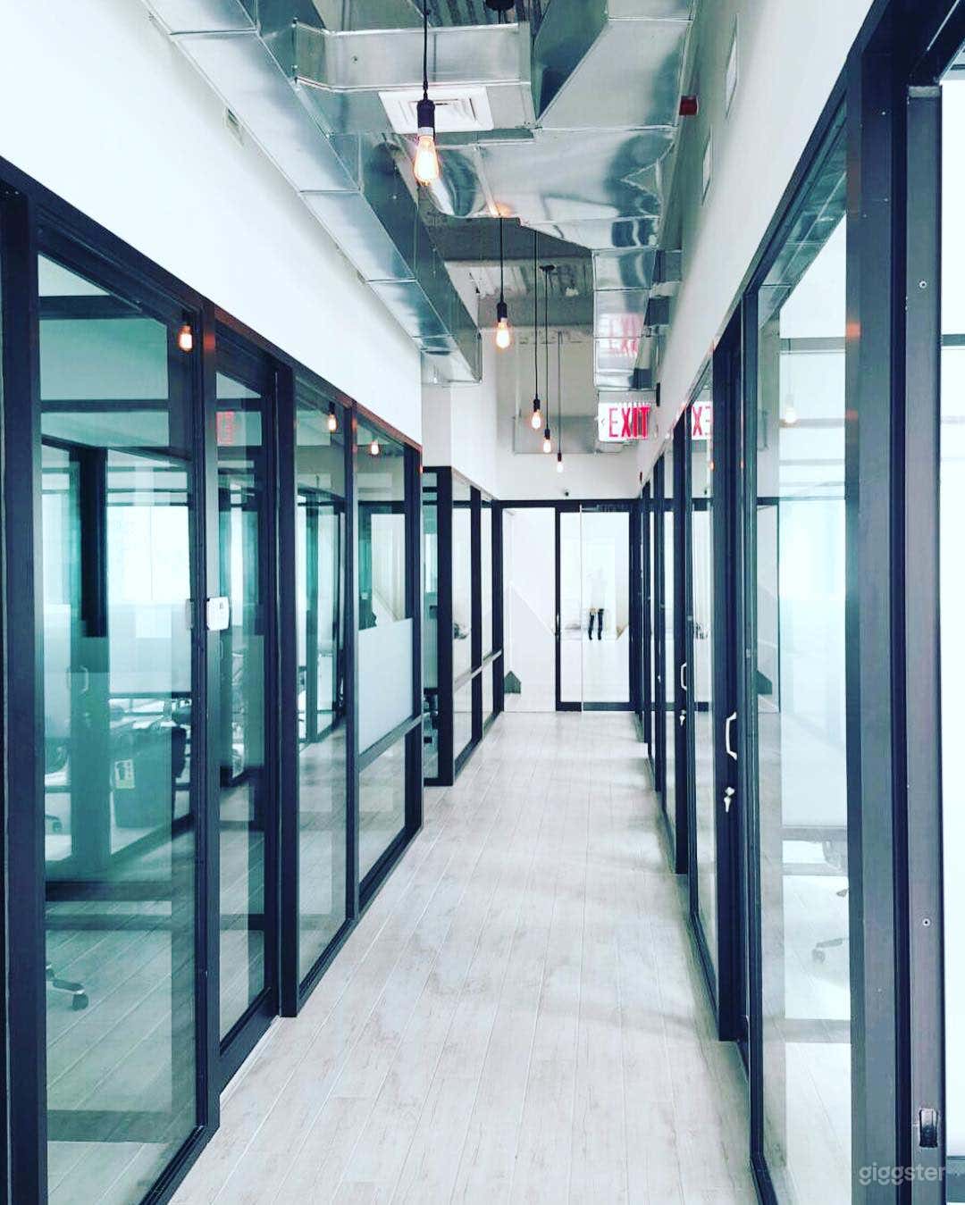 Bright Conference Room in SoHo Photo 4