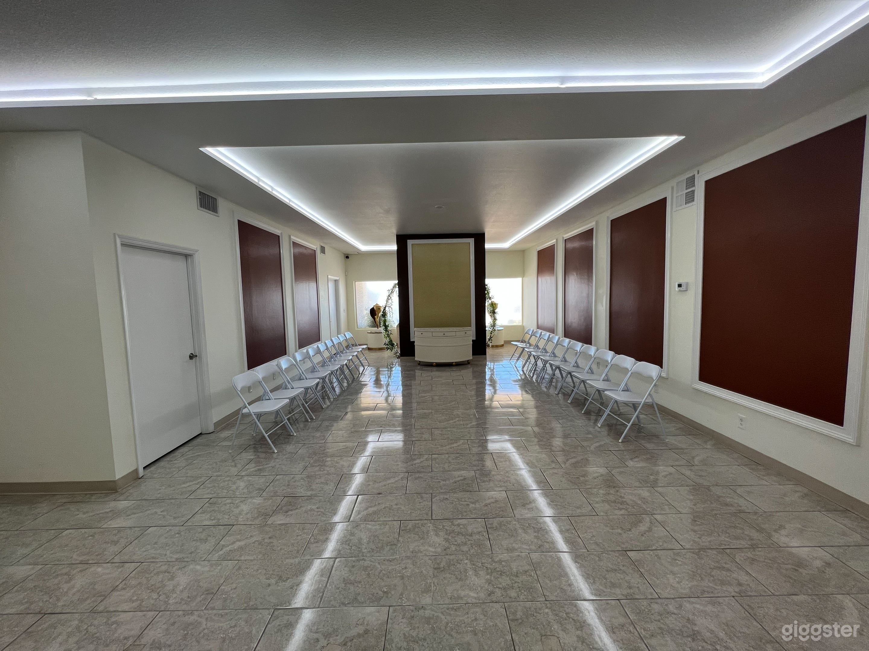 $50/HR ***SPECIAL*** $50/HR (FREE PARKING) Photo 3