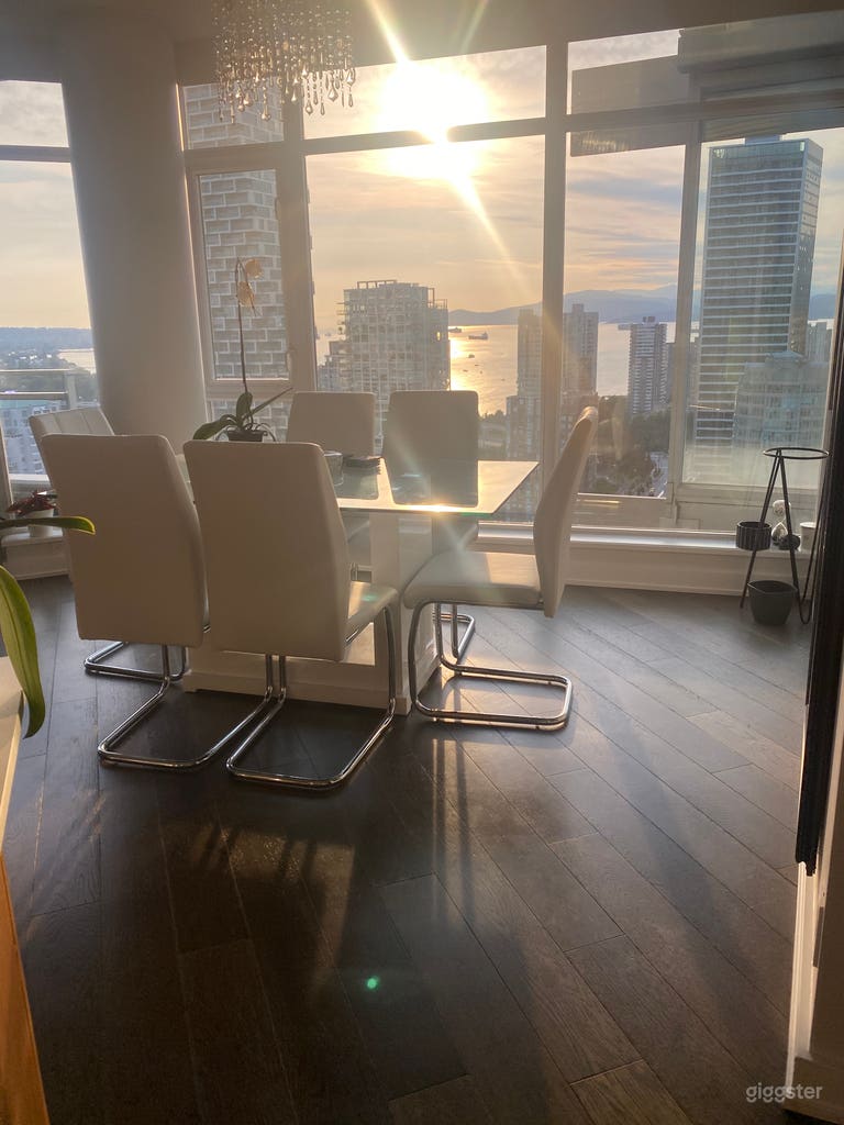  Bright zen photography space with a view! 