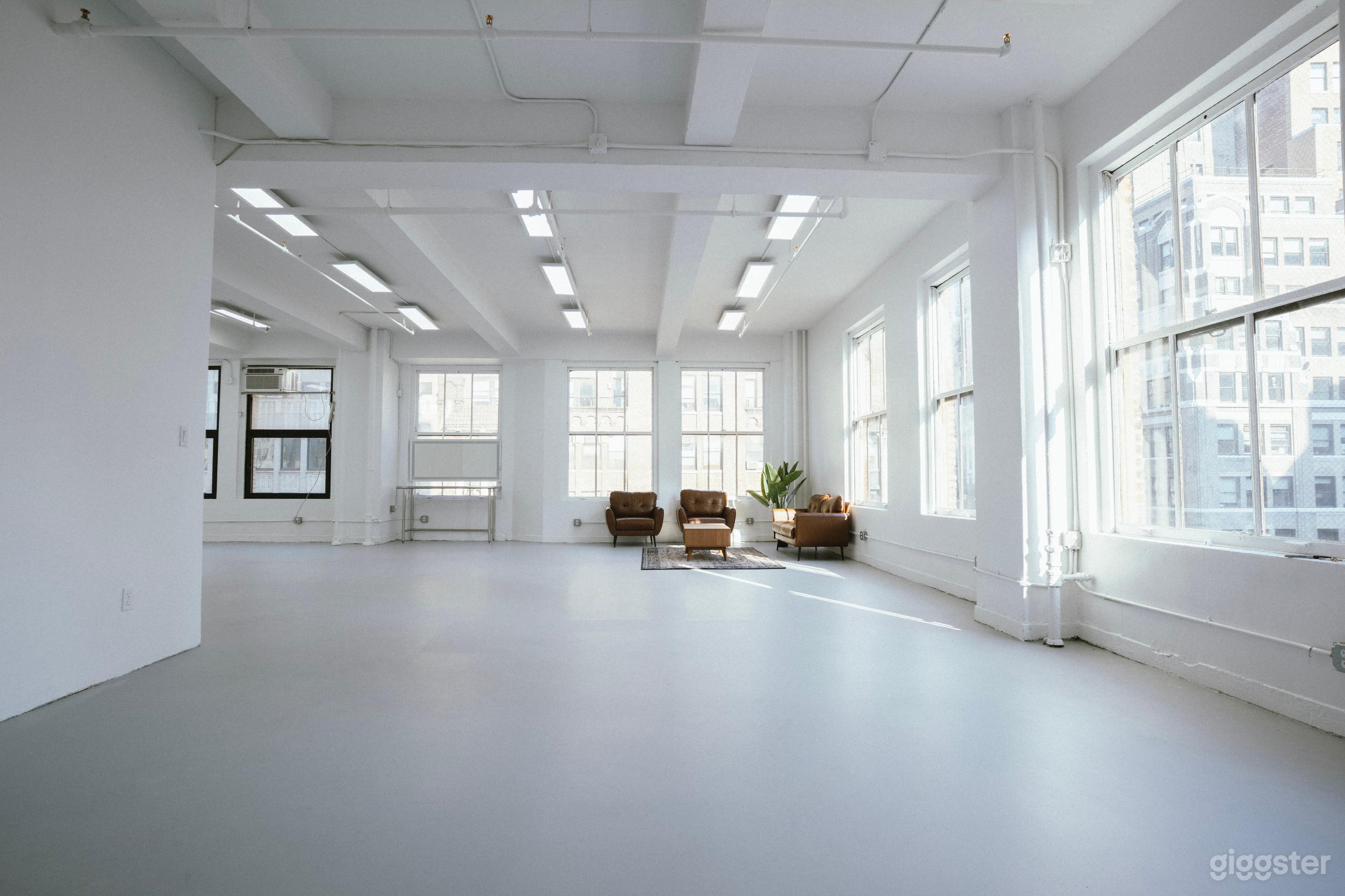 LARGE PRODUCTION SPACE || NYC Photo 2