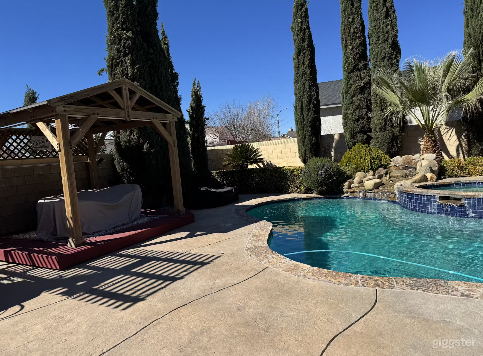Private Pool Oasis in Palmdale Photo 3
