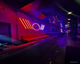  Downtown Bar and Lounge 