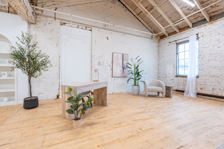  The Loft in Hamilton 