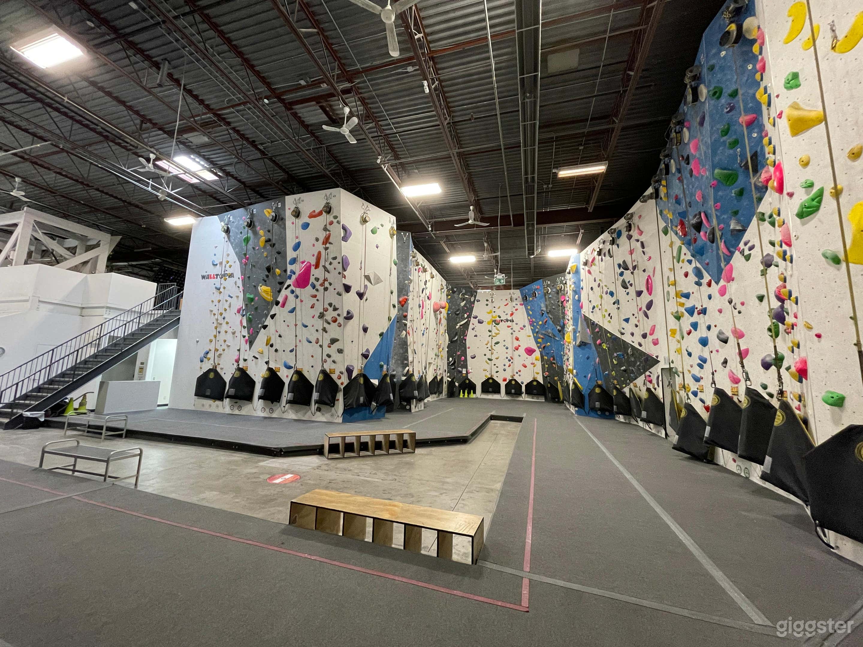 Indoor Rock Climbing Gym – Greater Toronto Area Photo 1