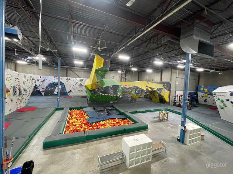  Gimnasio de Escalada en Roca Interior – Área Metropolitana de Toronto 