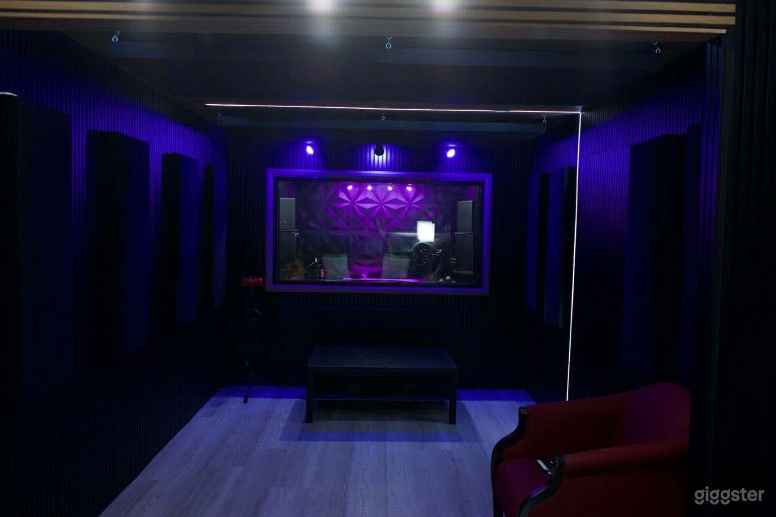 Music Recording Studio / Content Creators Photo 3