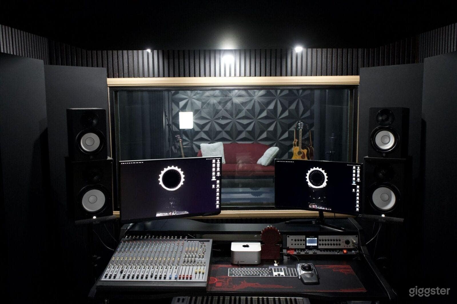 Music Recording Studio / Content Creators Photo 1